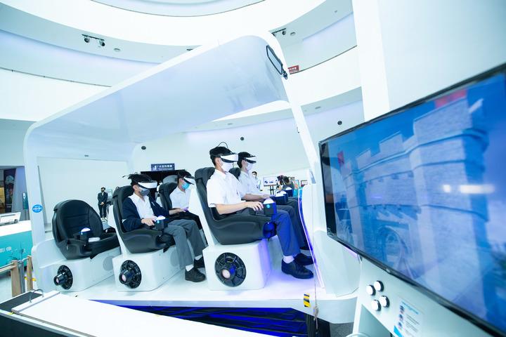 2025年新澳门和香港正版免费实用释义、解释与落实